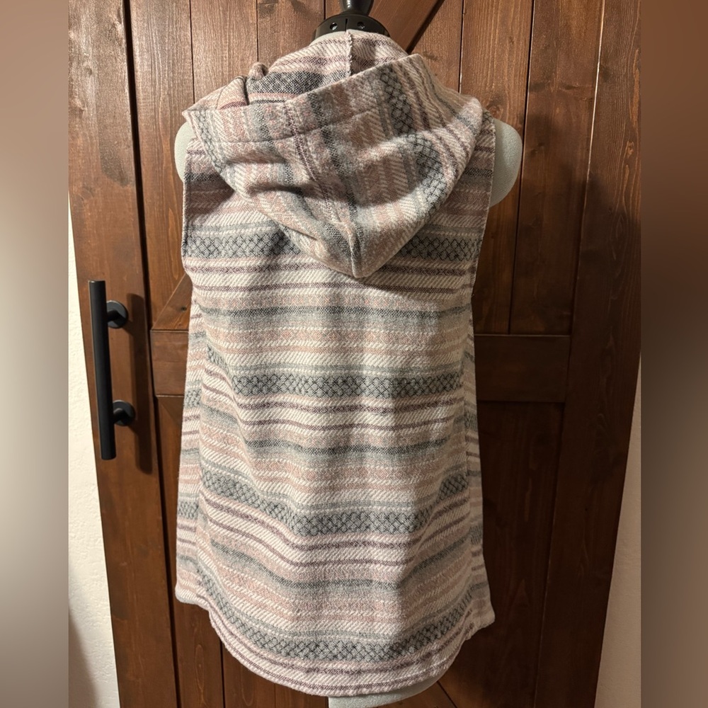 Jolt Multicolor Striped Knit Poncho - Picture 4 of 5